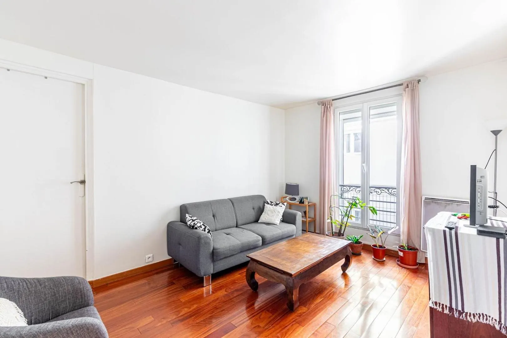Appartement Guestready - Bright Retreat Near Belleville Parijs